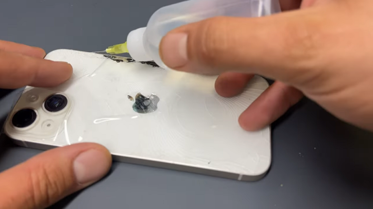 Cracked iPhone 14 Back Glass? Fast & Reliable Repair You Can Trust! 1 iphone 14 back glass repair